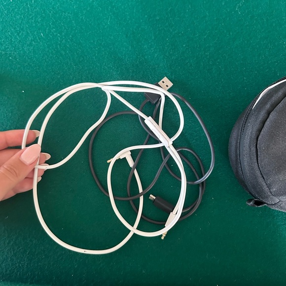 Beats Solo wireless headphones - Picture 4 of 4